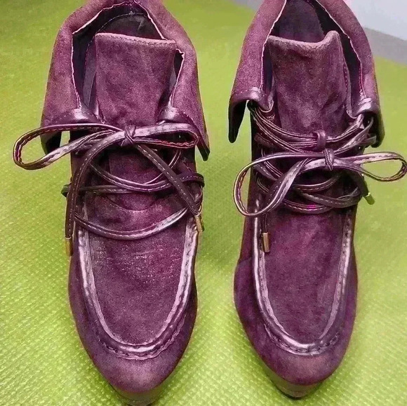 Just Fab women's purple suede heel ankle Booties size 7 US NWOT - Picture 4 of 15